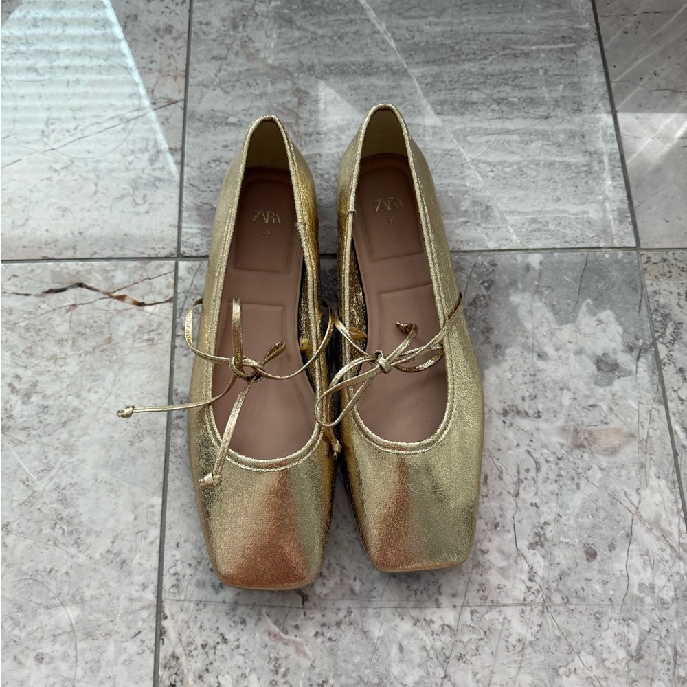 Zara Gold Ballet Flats new